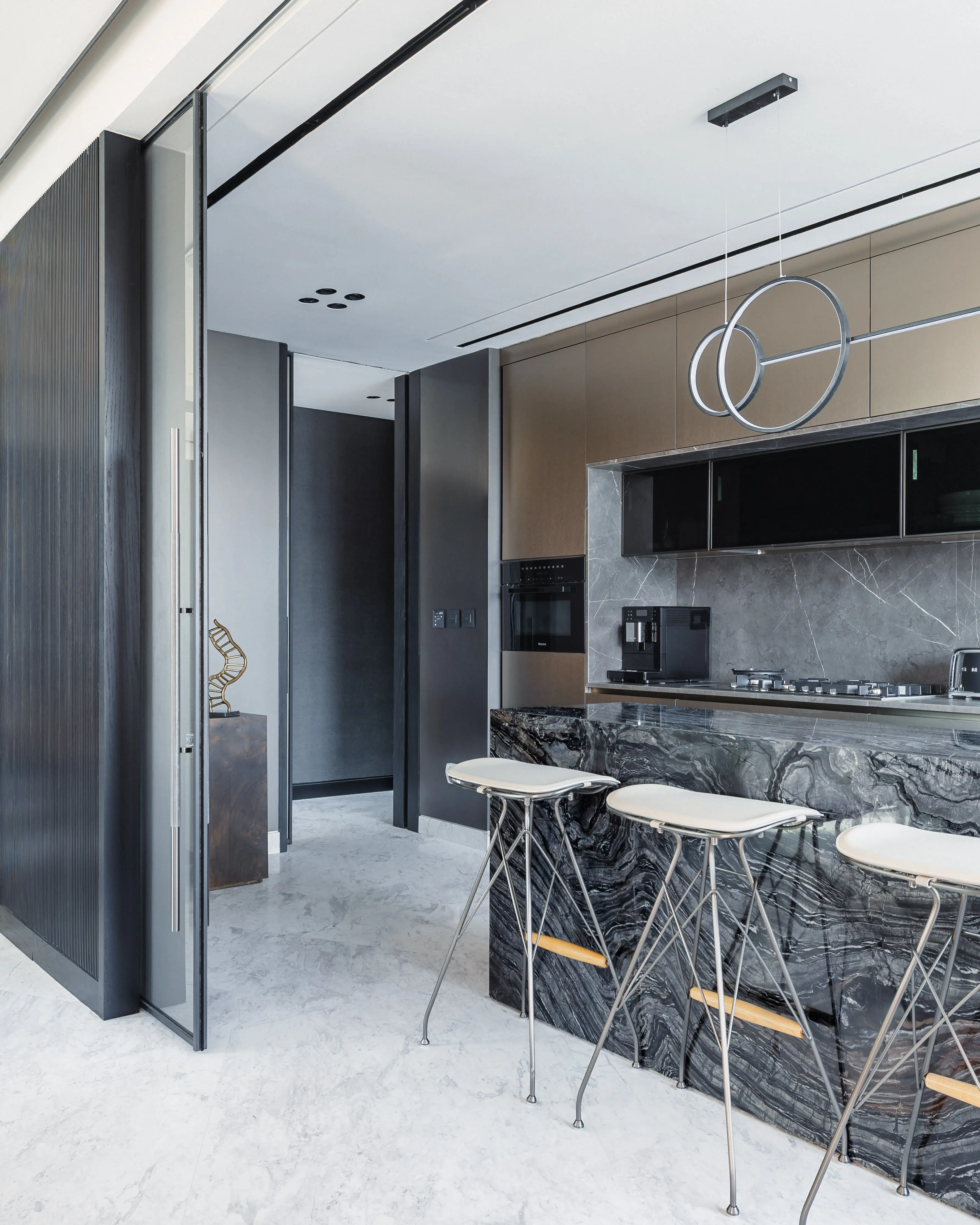Da Vinci Tower apartment furniture 1