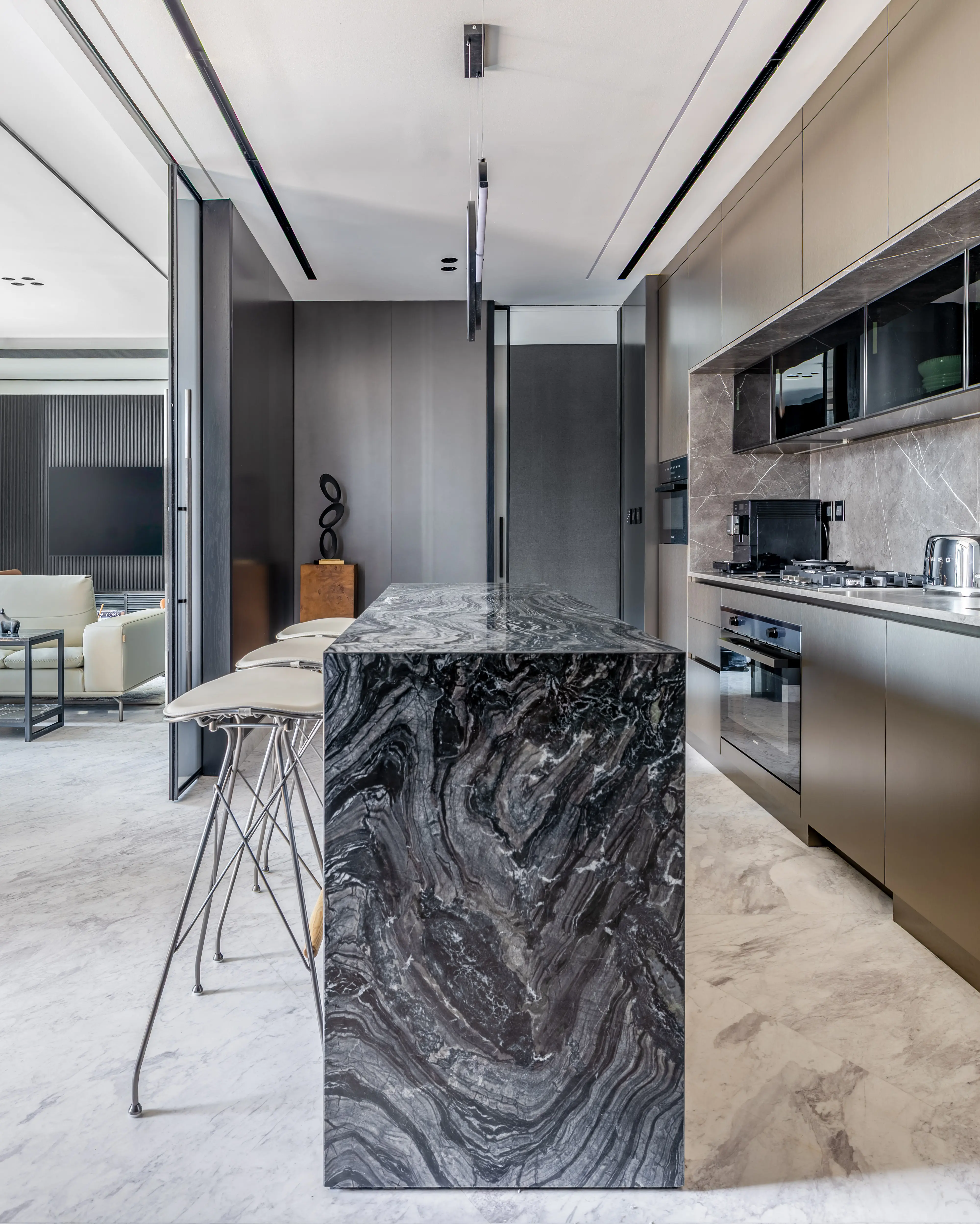 Da Vinci Tower apartment furniture 2